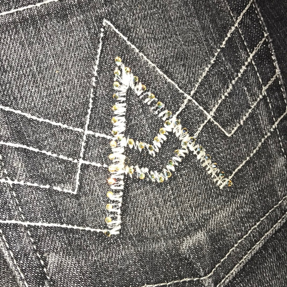 Jeans - Picture 8 of 16